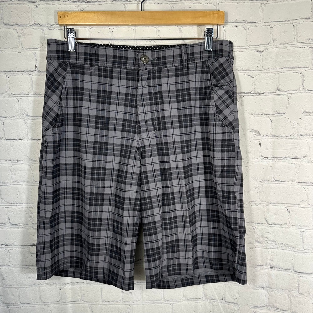 Lululemon Athletica Mens Plaid Shorts Grey Black Size 34 Golf Casual Athleisure
